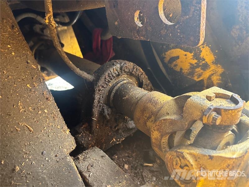 CAT 930G High Lift Wheel Loader Фронтальні навантажувачі