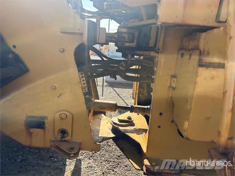 CAT 930G High Lift Wheel Loader Фронтальні навантажувачі