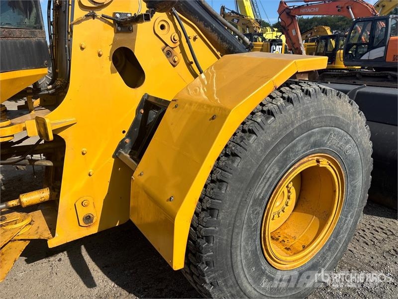CAT 930G High Lift Wheel Loader Фронтальні навантажувачі