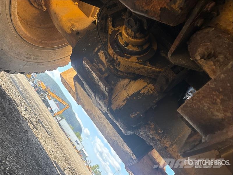 CAT 930G High Lift Wheel Loader Фронтальні навантажувачі