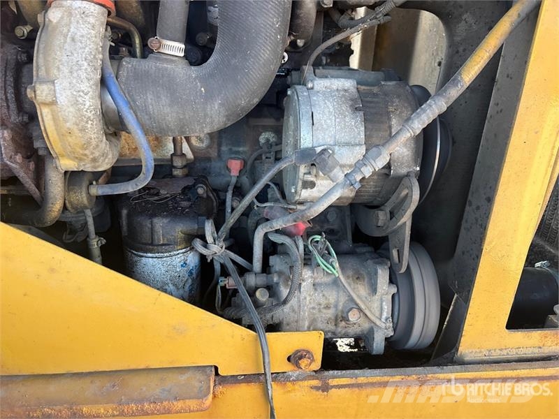 CAT 930G Wheel Loader Gumikerekes homlokrakodók