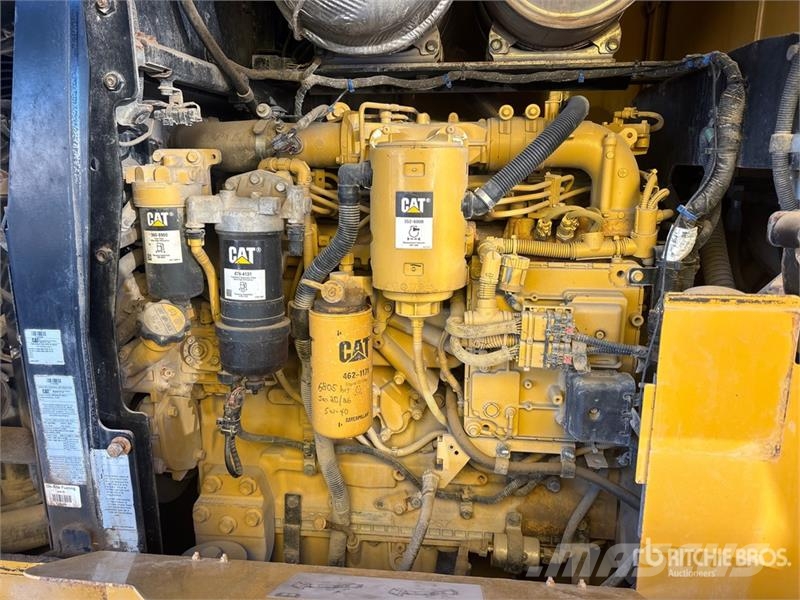CAT 930M Pyöräkuormaajat