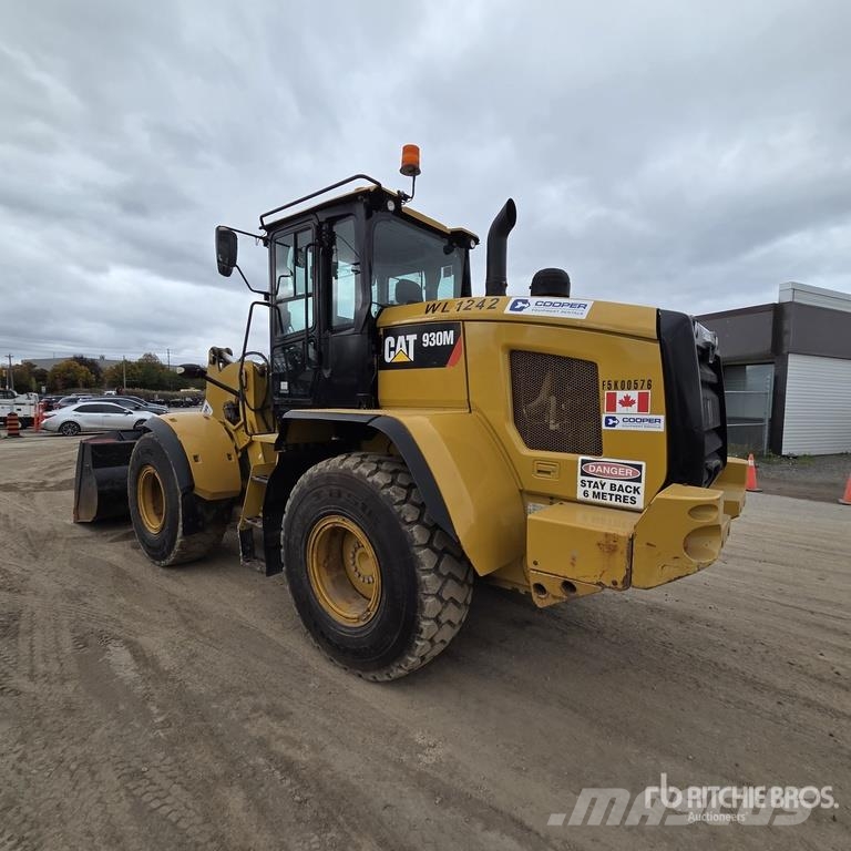 CAT 930M Iekrāvēji uz riteņiem