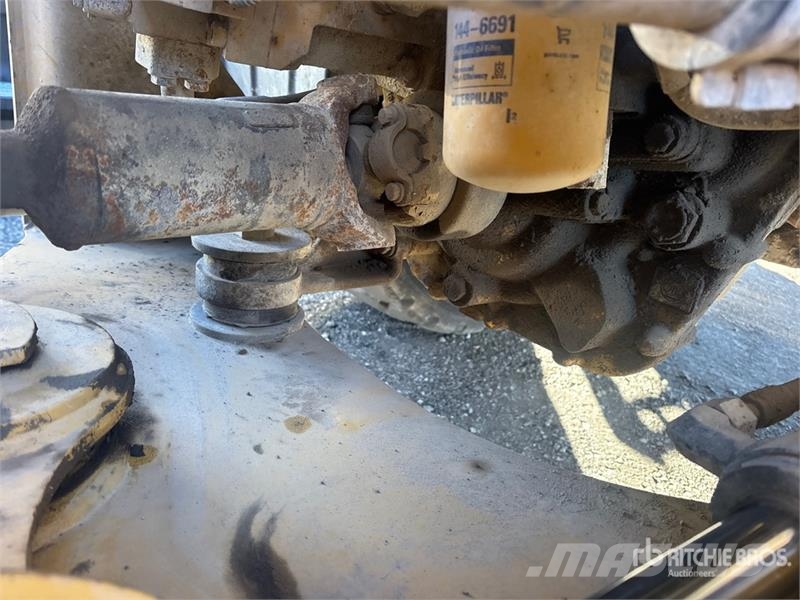 CAT 930M Pyöräkuormaajat