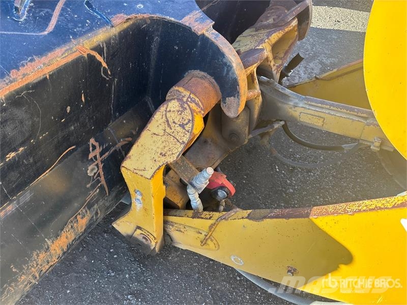CAT 930M Pyöräkuormaajat