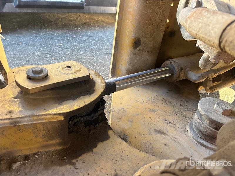 CAT 930M Pyöräkuormaajat