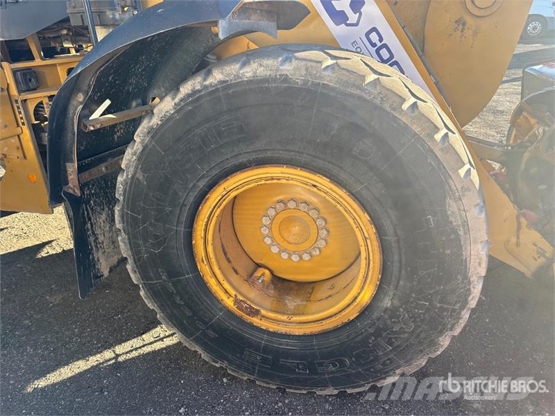CAT 930M Pyöräkuormaajat