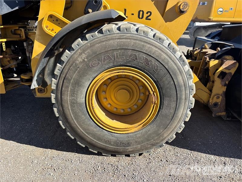 CAT 938K Wheel Loader Iekrāvēji uz riteņiem