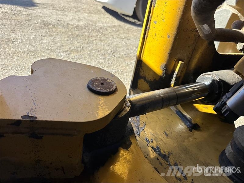 CAT 938K Wheel Loader Iekrāvēji uz riteņiem