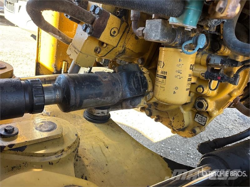 CAT 938K Wheel Loader Iekrāvēji uz riteņiem