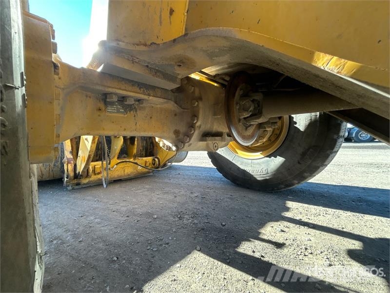 CAT 938M Radlader