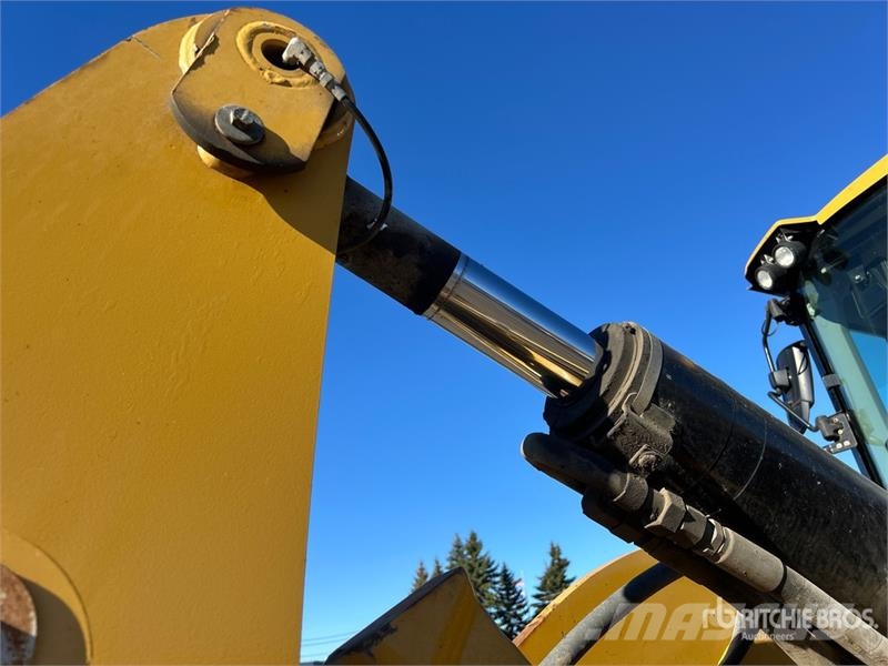 CAT 938M Radlader