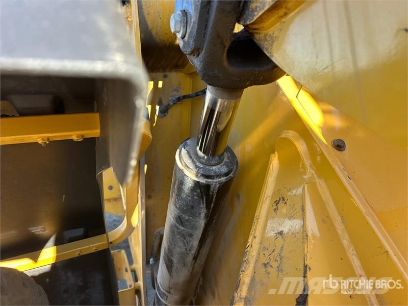 CAT 938M Radlader