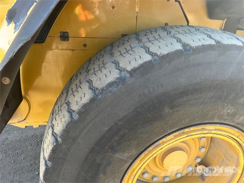 CAT 938M Radlader