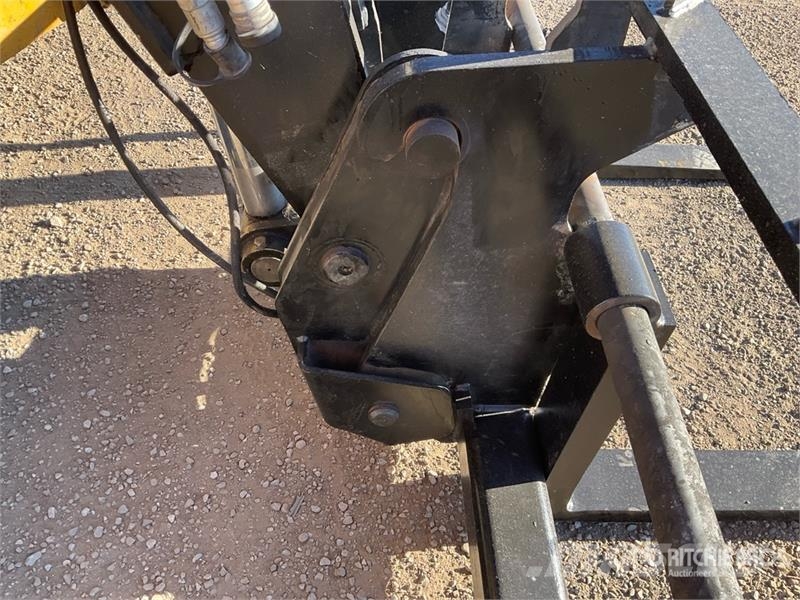 CAT 943D Telehandler Teleskopické manipulátory