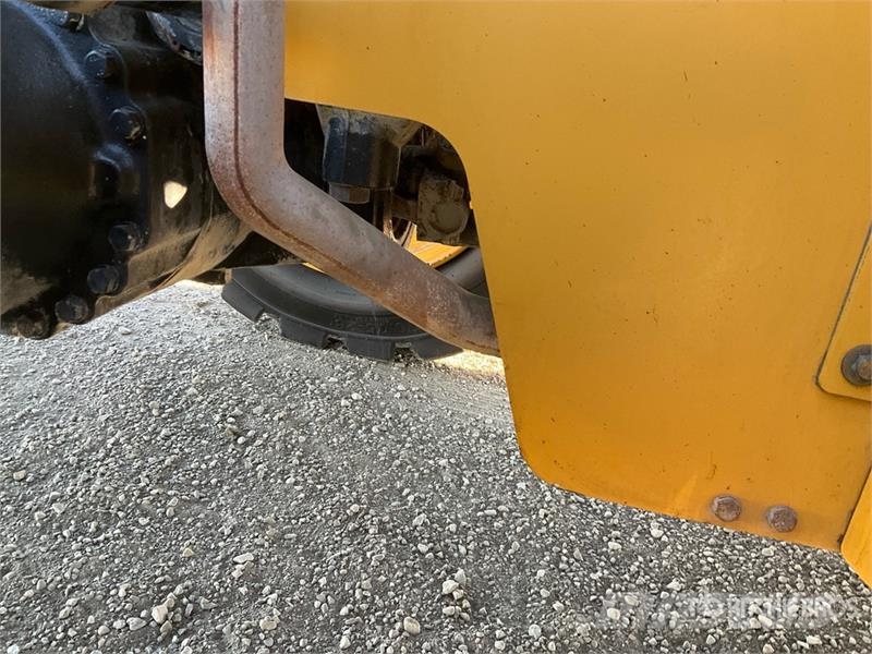 CAT 943D Telehandler Teleskopické manipulátory