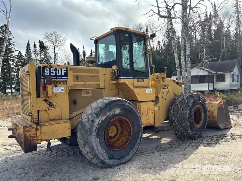 CAT 950F Gumikerekes homlokrakodók