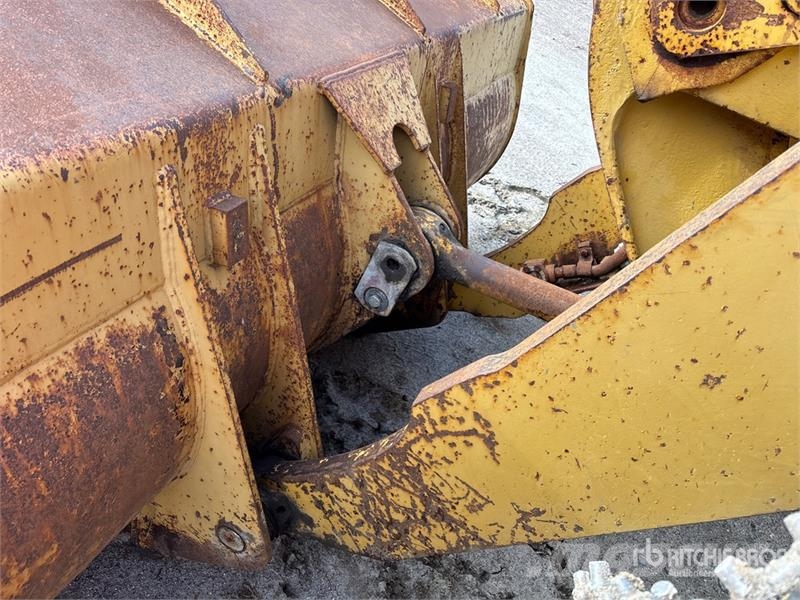 CAT 950F Gumikerekes homlokrakodók