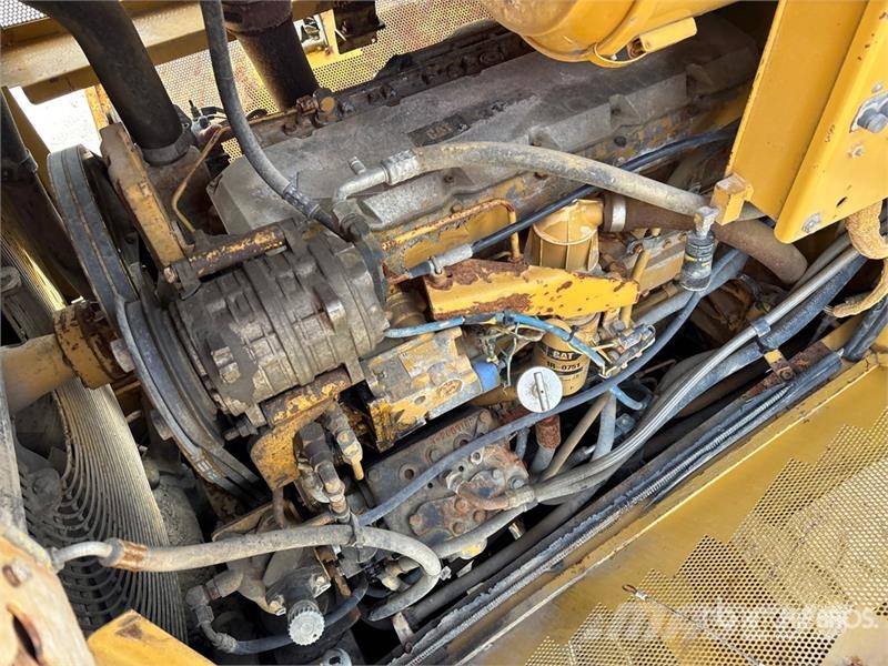 CAT 950F Gumikerekes homlokrakodók