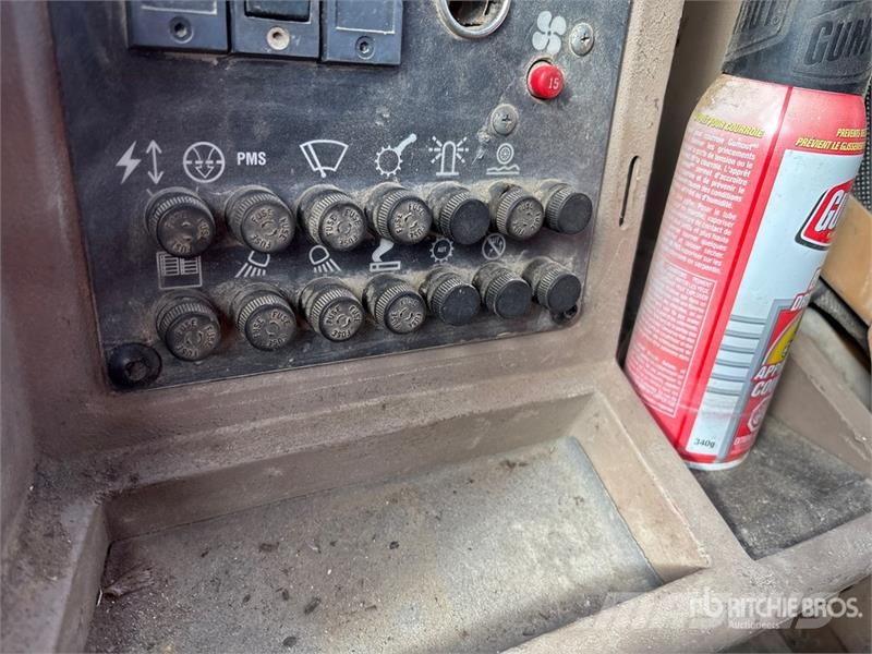 CAT 950F Gumikerekes homlokrakodók