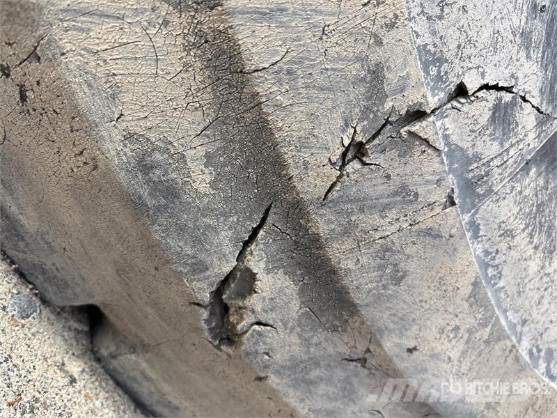 CAT 950F Gumikerekes homlokrakodók