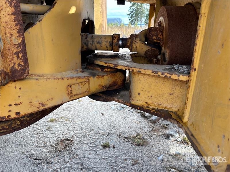 CAT 950F Gumikerekes homlokrakodók