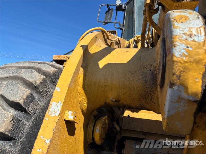 CAT 950F Series II Gumikerekes homlokrakodók