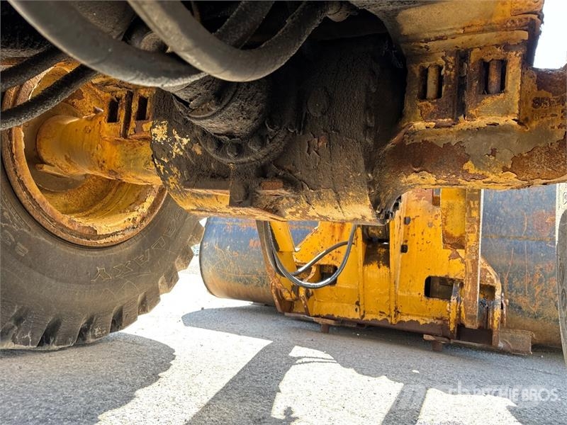 CAT 950F Series II Gumikerekes homlokrakodók