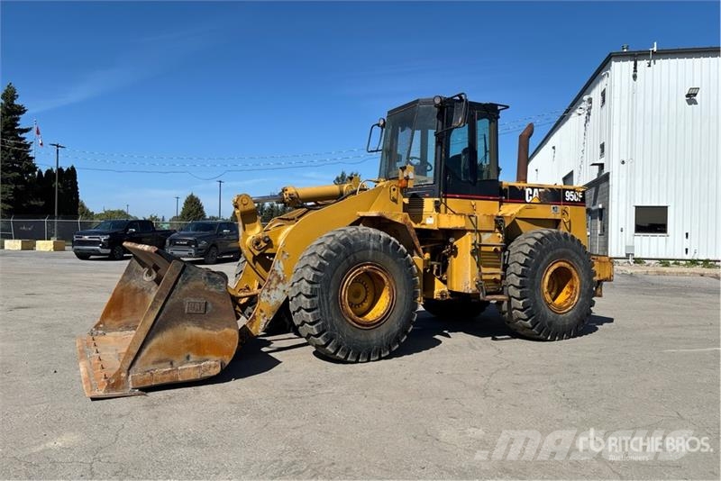 CAT 950F Series II Gumikerekes homlokrakodók
