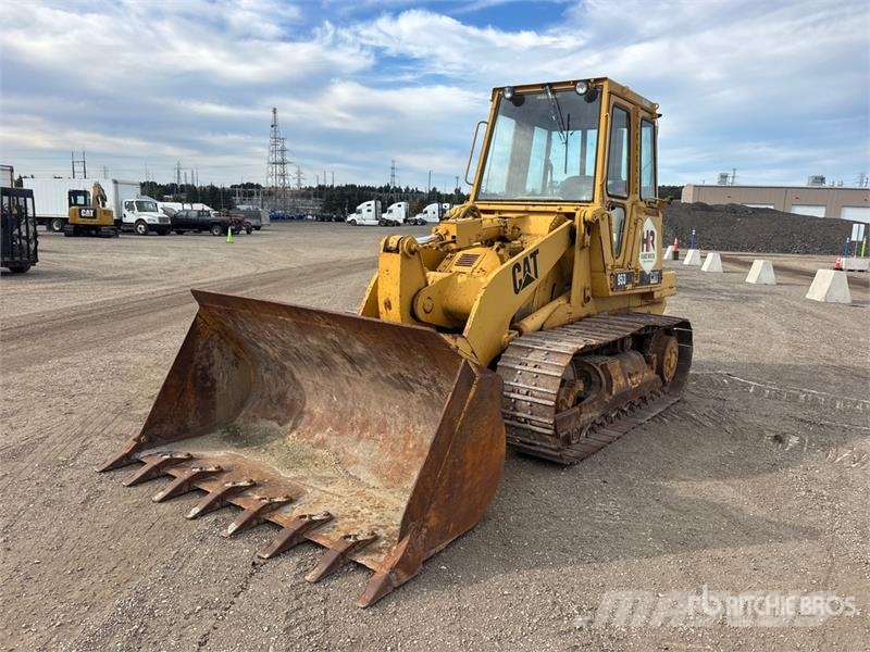 CAT 953 궤도식 로우더