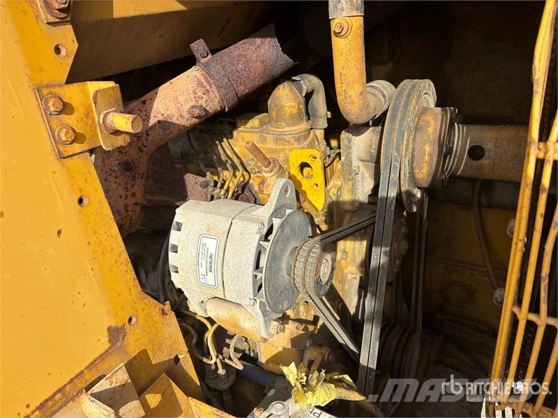 CAT 953C Lánctalpas homlokrakodók