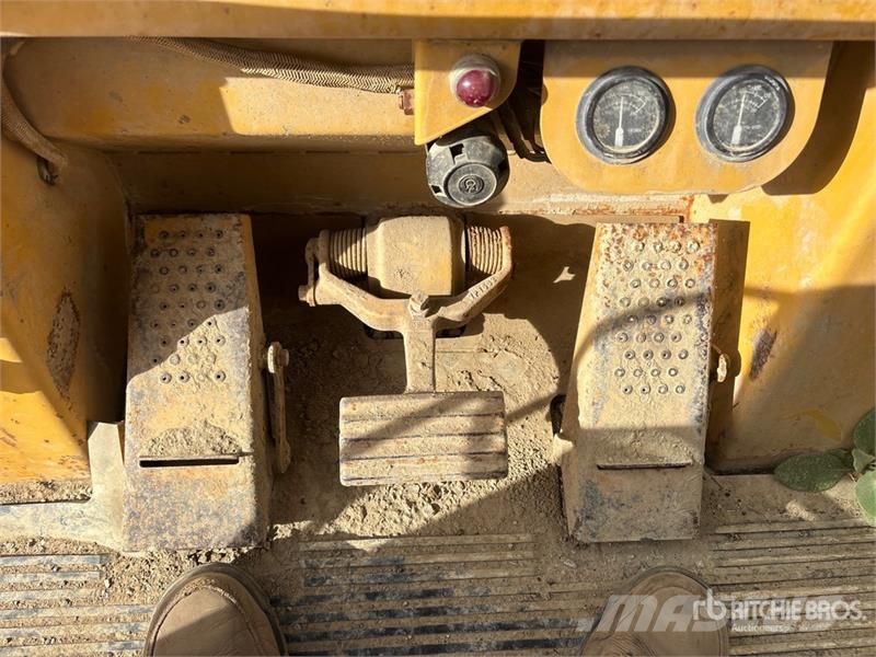 CAT 953C Lánctalpas homlokrakodók