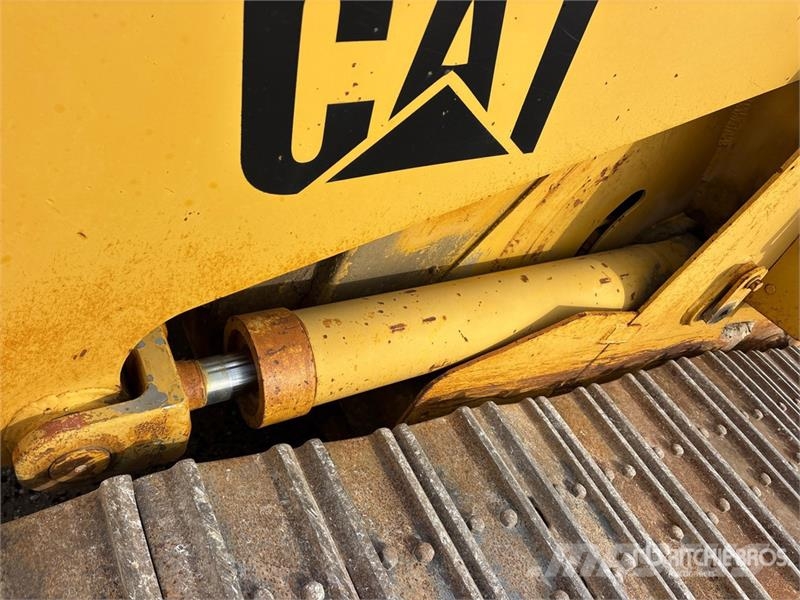 CAT 953C Lánctalpas homlokrakodók