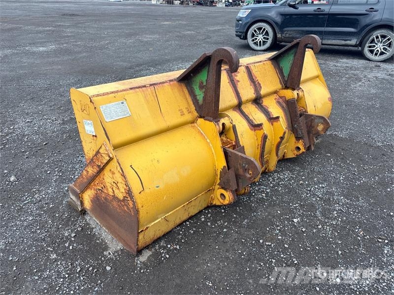 CAT 96 in Backhoe Loader Bucket Κουβάδες