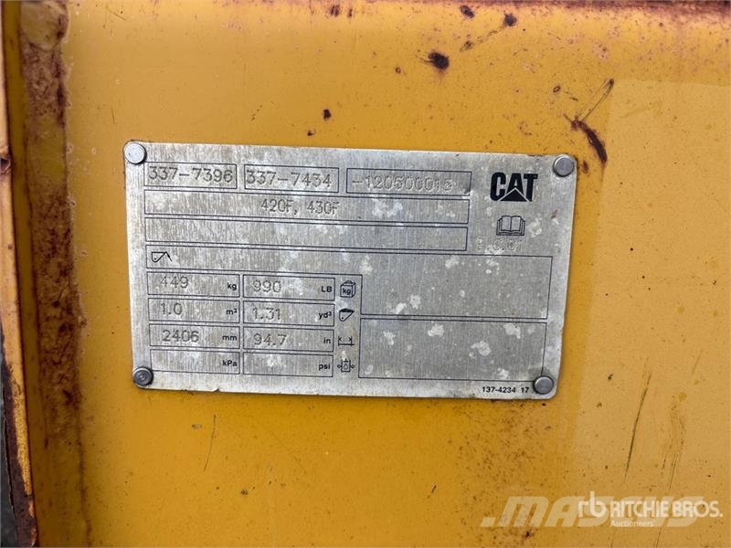 CAT 96 in Backhoe Loader Bucket Κουβάδες