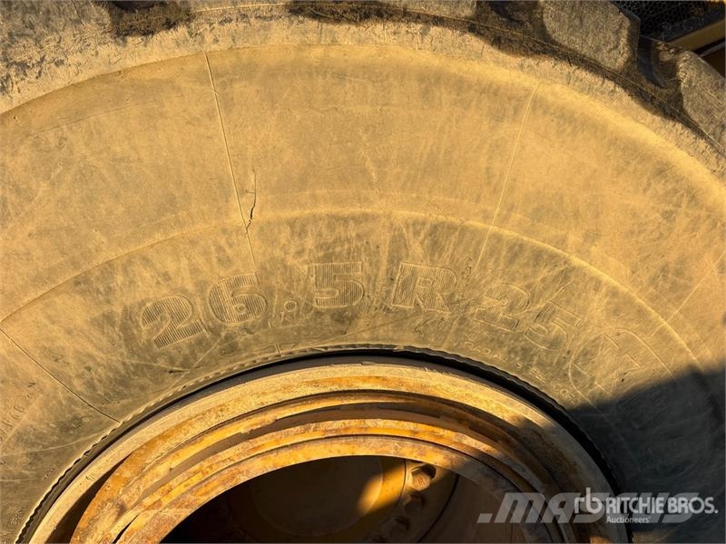 CAT 966G Iekrāvēji uz riteņiem