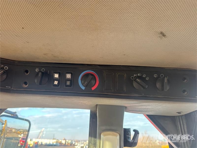 CAT 966G Iekrāvēji uz riteņiem