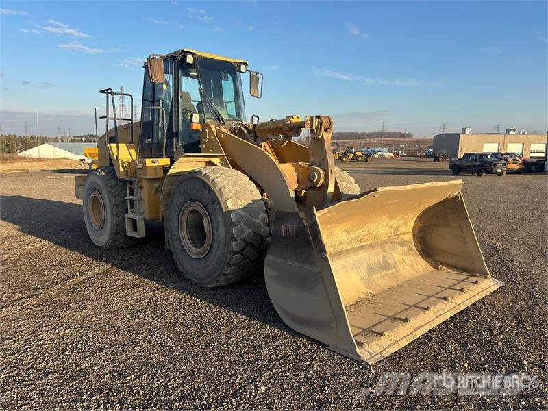 CAT 966G Iekrāvēji uz riteņiem