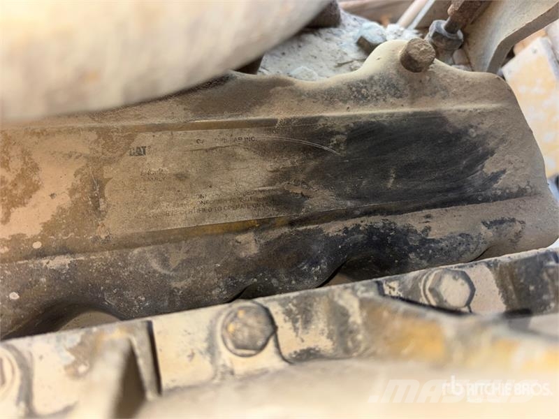 CAT 966G Iekrāvēji uz riteņiem