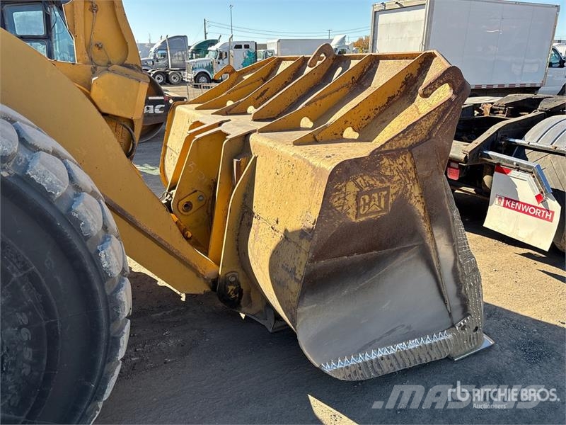 CAT 966H Wheel Loader Pale gommate