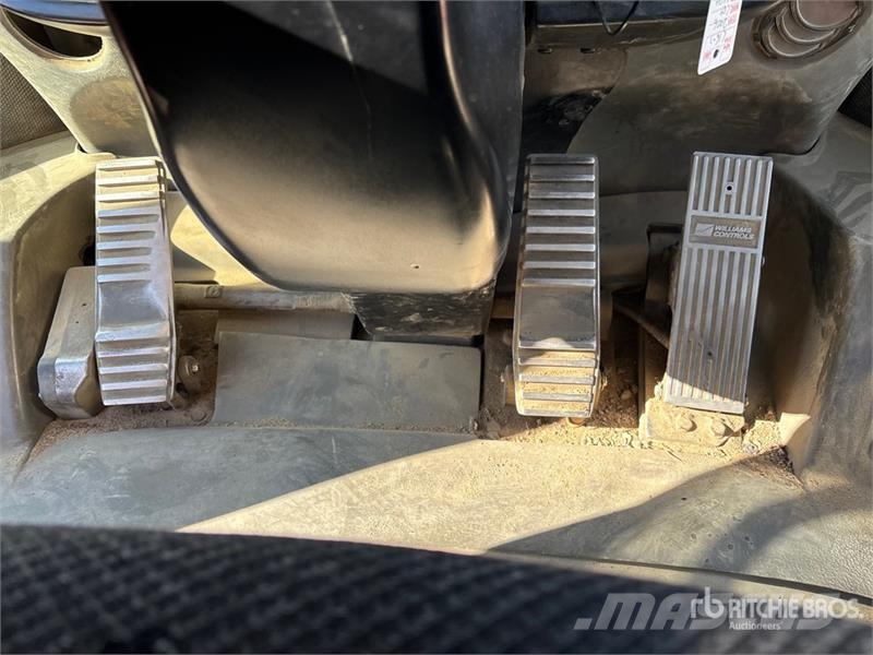 CAT 966H Wheel Loader Pale gommate