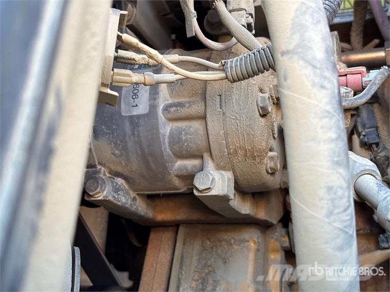 CAT 966H Wheel Loader Pale gommate