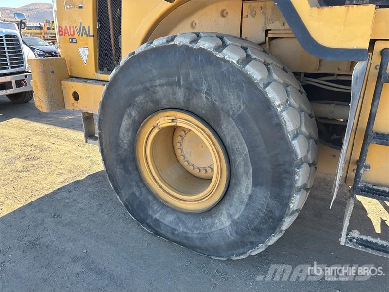 CAT 966H Wheel Loader Pale gommate