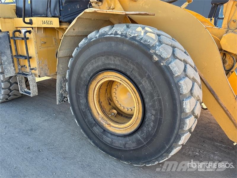 CAT 966H Wheel Loader Pale gommate