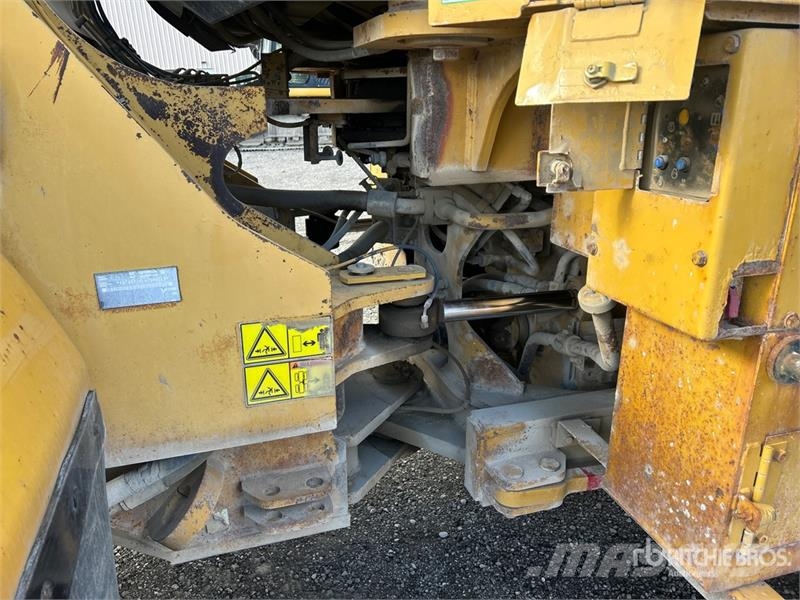 CAT 972H Radlader
