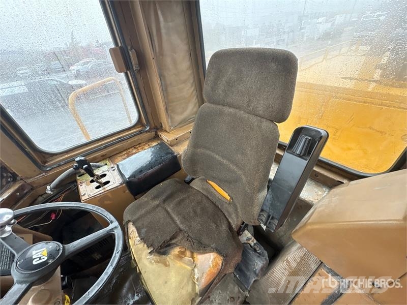 CAT 988B Wheel Loader Radlader