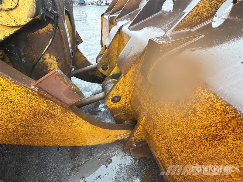 CAT 988B Wheel Loader Radlader