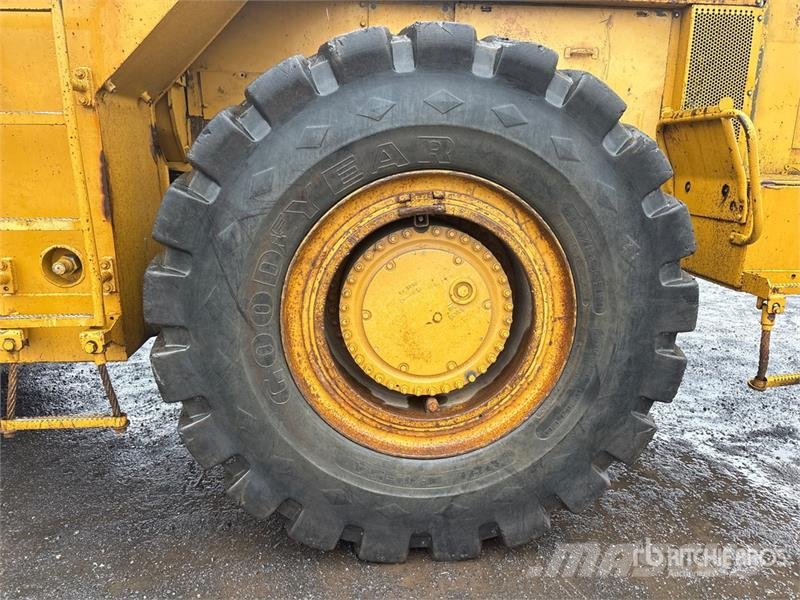 CAT 988B Wheel Loader Radlader