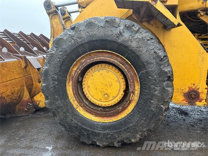 CAT 988B Wheel Loader Radlader