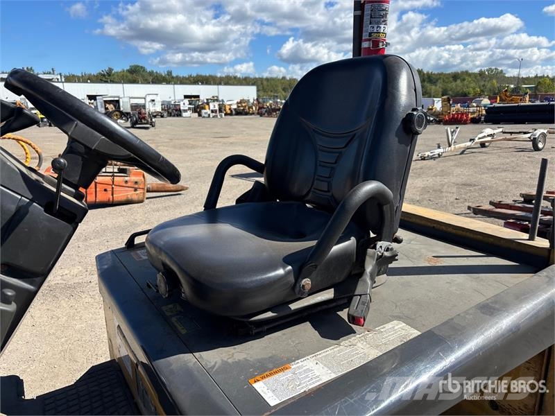 CAT C4000 3750 lb Electric Forklift (Inoperable) Elektro Stapler